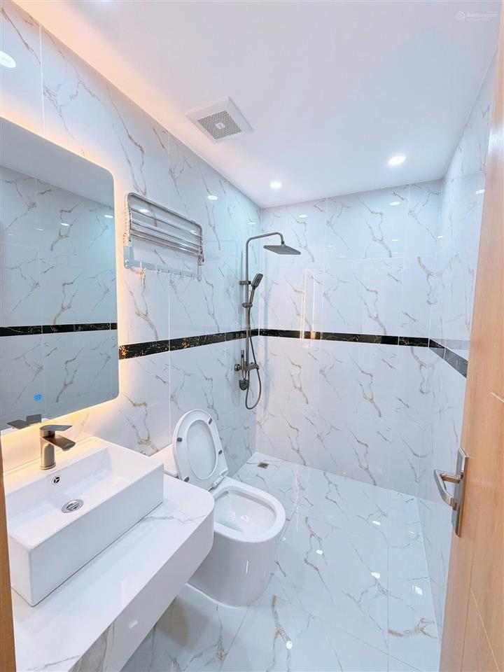 Chính chủ bán căn hộ 703 toà b10a đường nguyễn chánh, khu đô thị nam trung yên, cầu giấy, hà nội.