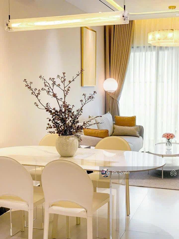 Cần bán nhanh chcc terra royal  quận 3. dt 58m2, 2pn. giá từ 6.8 tỷ.  0779 757 ***, quyền