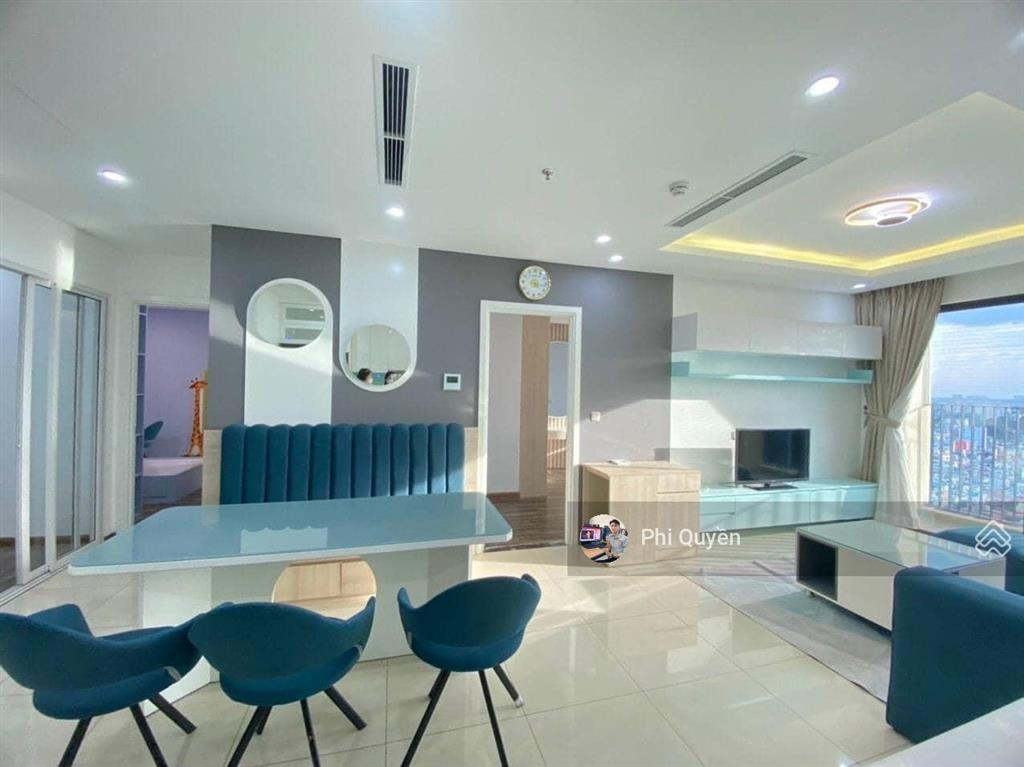 Cho thuê chcc hùng vương plaza  quận 5. dt 130m2, 3pn, 3wc. giá từ 22 tr/th  0779 757 *** quyền