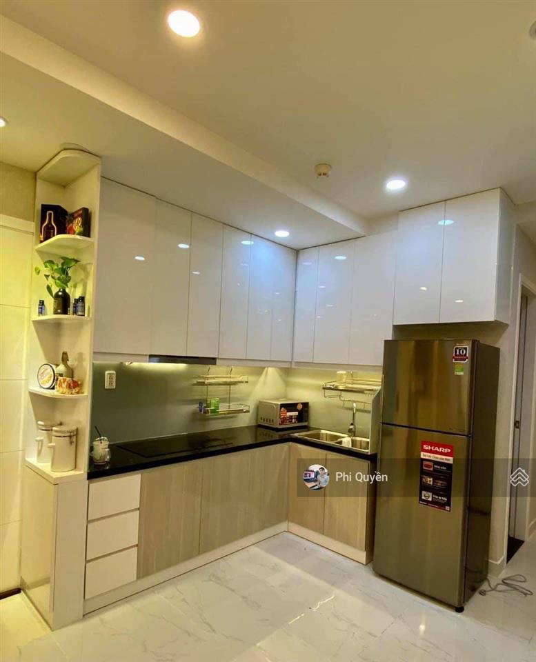 Mình cần bán nhanh chung cư screc tower  quận 3. dt 81m2, 2pn. giá 6 tỷ.  0779 757 *** quyền