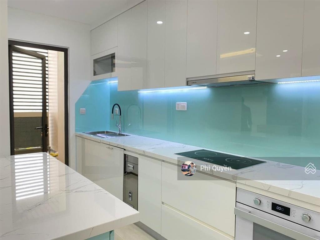 Mình cần bán chung cư hà đô nvc  gò vấp, dt 86m2, 2pn, 2wc, giá 5.5 tỷ,  0779 757 ***, quyền