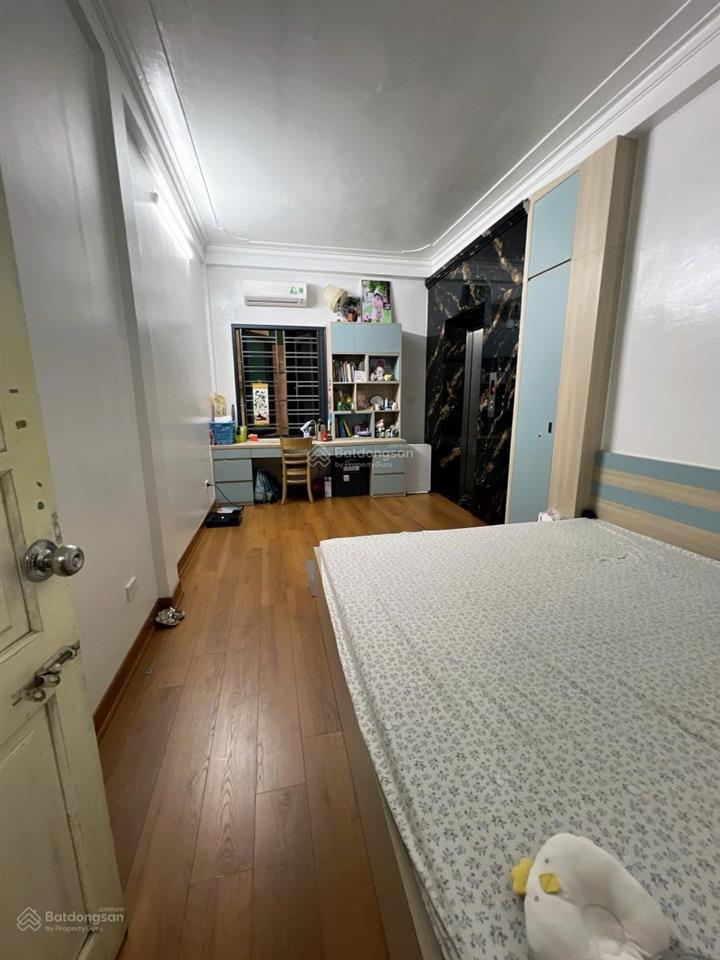 Bán nhà thanh xuân phân lô  ô tô đỗ gần nhà  ngõ thông  thang máy nhập khâu