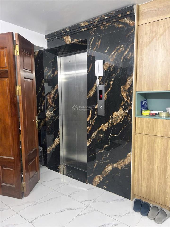 Bán nhà thanh xuân phân lô  ô tô đỗ gần nhà  ngõ thông  thang máy nhập khâu