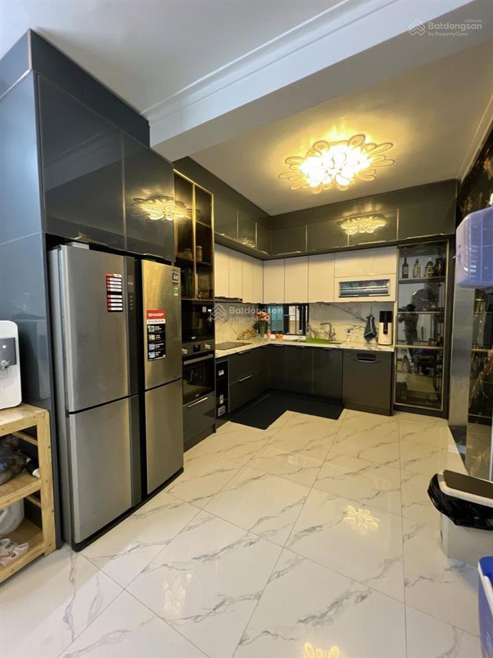 Bán nhà thanh xuân phân lô  ô tô đỗ gần nhà  ngõ thông  thang máy nhập khâu