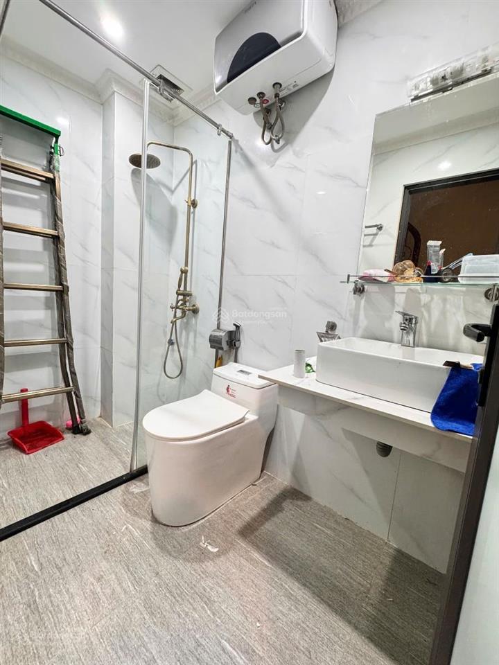 Trung tâm đống đa nhà 5 tầngthiết kế hiện đại giá chỉ 8.5 tỷ