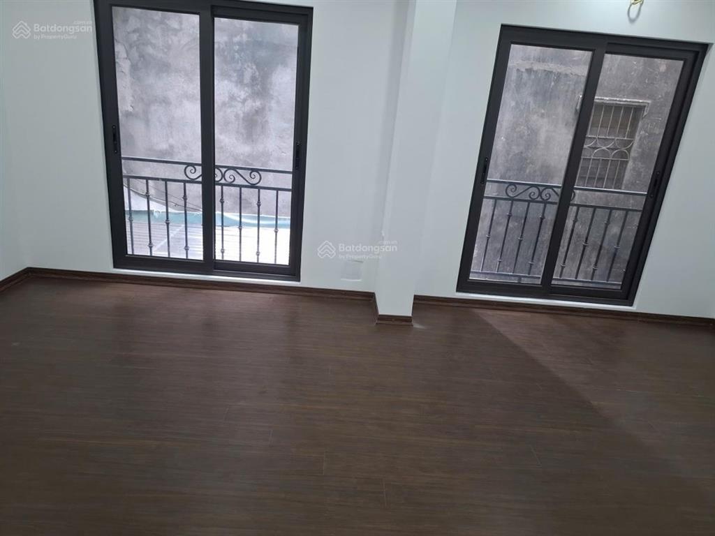 Không quy hoạch hai bà trưng nhà đẹp dân xây ngõ thông  41mx5 tầng  nhỉnh 13tỷ