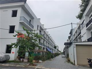 Tôi mãi không mua được nhà, lúc xem nhà liền kề phú lương, lúc xem lk văn phú còn bạn thì sao?