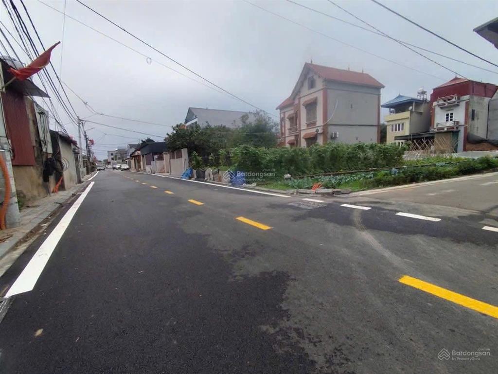 Lô góc siêu phẩm giá 2tỷ đường 6m tránh phú ninhkim anh