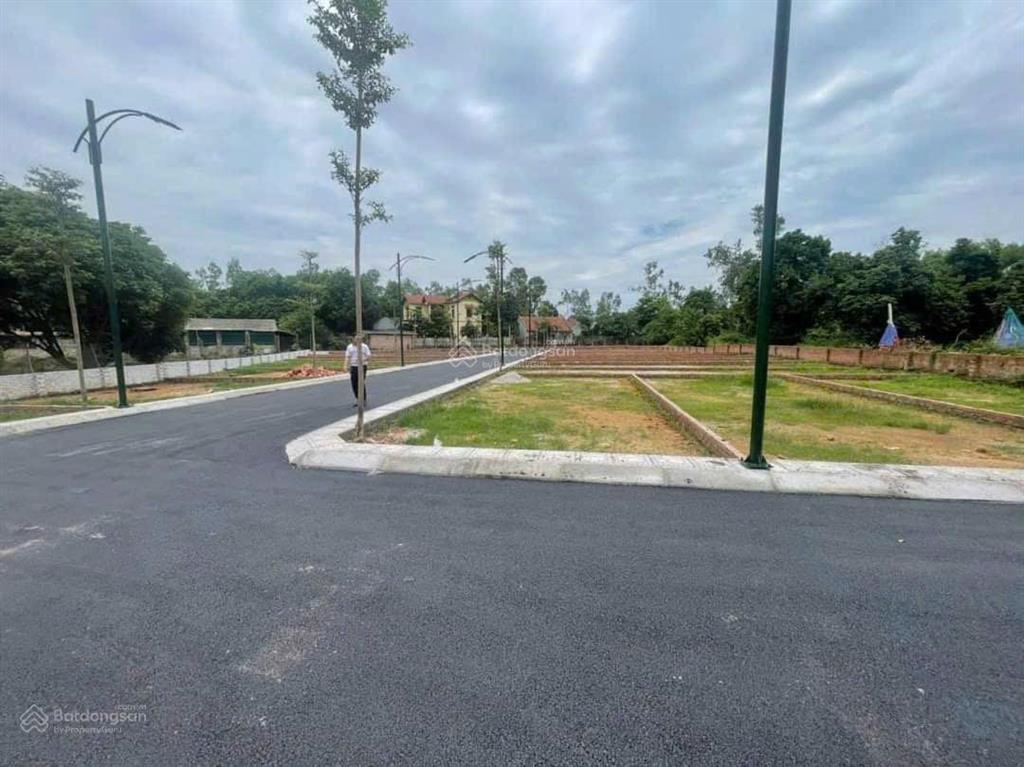 Lô góc siêu phẩm giá 2tỷ đường 6m tránh phú ninhkim anh