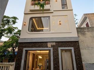 Chính bán nhà xây mới bốn tầng  mai lâm đông anhhà nội