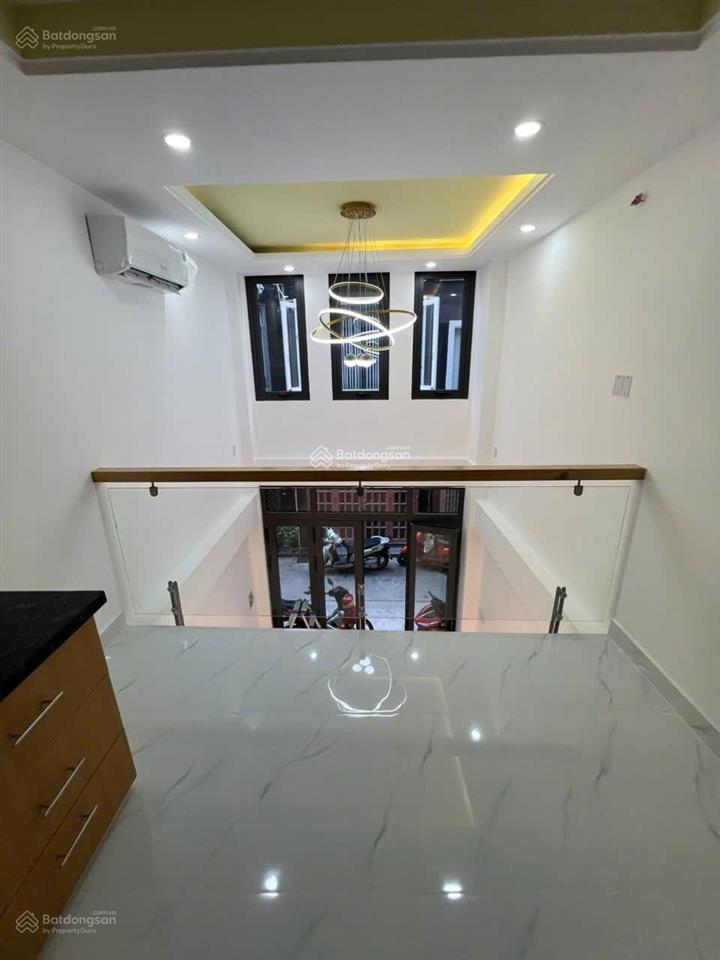 Bán nhà lê hồng phong phường 10 quận 10 (4mx18m) 5 tầng giá 10.6 tỷ thương lượng.