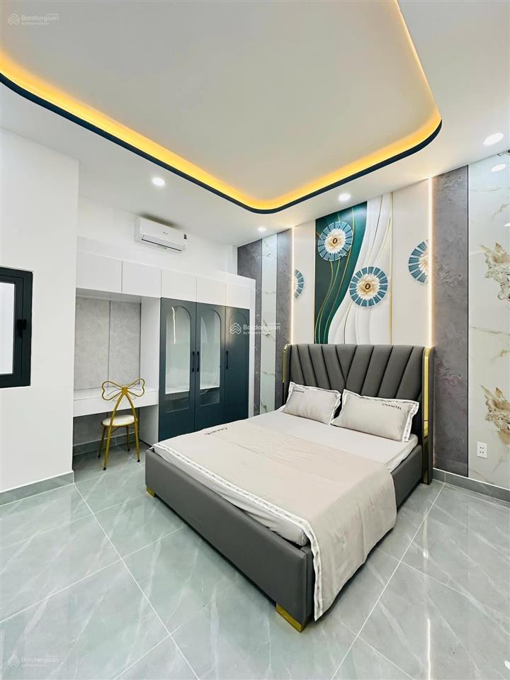 Hẻm xe hơi cách mạng tháng tám phường 10 quận 3 (10mx10m) trệt 2 lầu giá 19.6 tỷ.