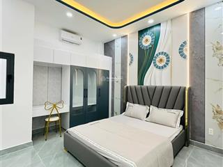 Hẻm xe hơi cách mạng tháng tám phường 10 quận 3 (10mx10m) trệt 2 lầu giá 19.6 tỷ.