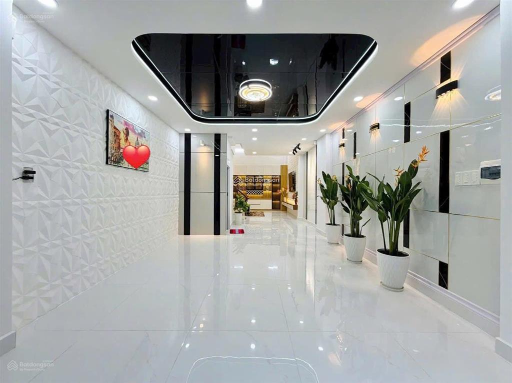 Nhà mới full nội thất an dương vương phường 4 quận 5 (5mx10m) trệt 2 lầu giá 8.9 tỷ thương lượng