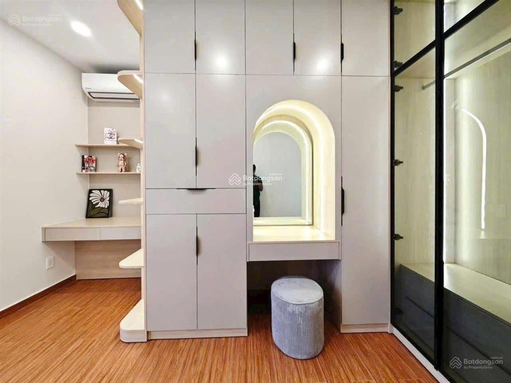 Nhà đẹp vô ở liền, có thang máy, nguyễn đình chiểu phường 5 quận 3 (4mx16m) 5 tầng giá 12,5 tỷ tl.