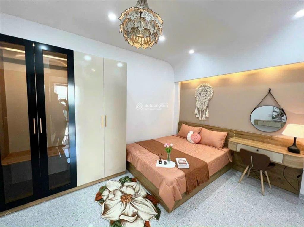 Bán nhà đường 3 tháng 2 phường 10 quận 10 (4mx24m) trệt 2 lầu giá 13.5 tỷ thương lượng