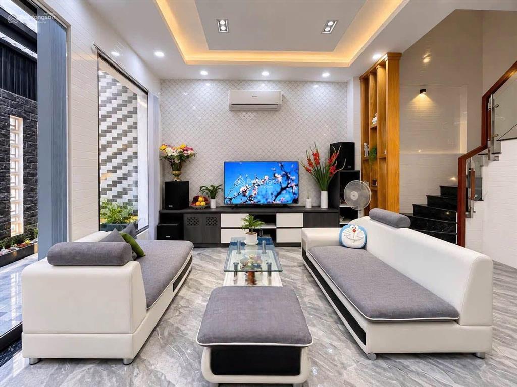 Bán nhà nguyễn đình chiểu phường 5 quận 3 (4.2x16m, nở hậu 5m) 4 tầng giá 12.5 tỷ thương lượng.