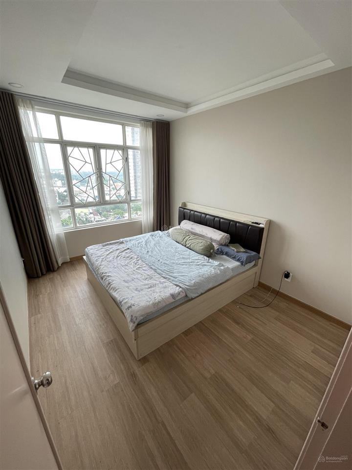Chính chủ, bán căn 3pn  127m2  13,5tr dòng tiền từ cho thuê/tháng