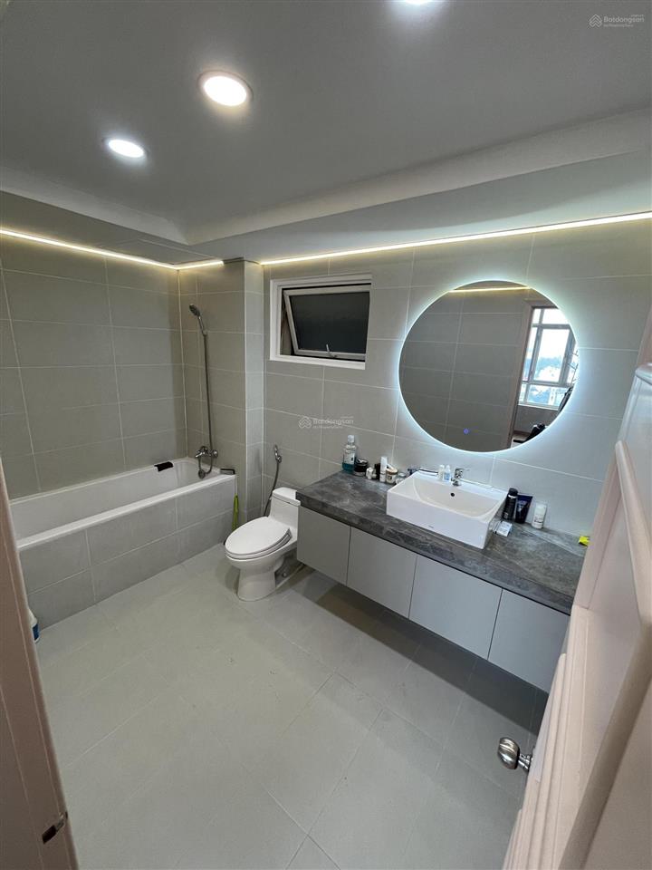 Chính chủ, bán căn 3pn  127m2  13,5tr dòng tiền từ cho thuê/tháng