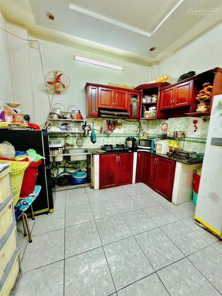 Bán nhà hẻm 1/ đường lò gốm p6 q6