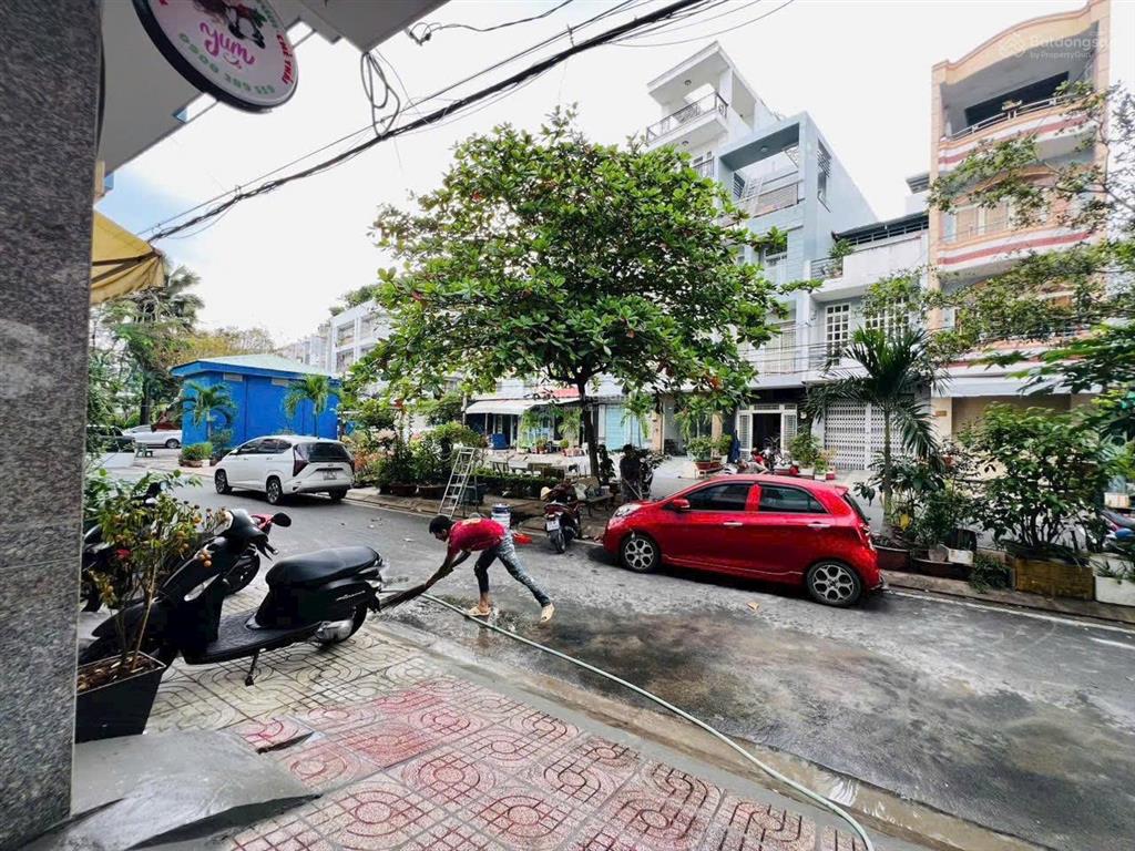 Bán nhà mặt tiền nội bộ kdc bình phú q6