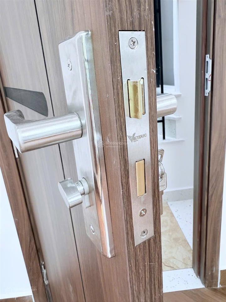 Bán nhà mặt tiền kinh doanh đường văn cao, q. tân phú