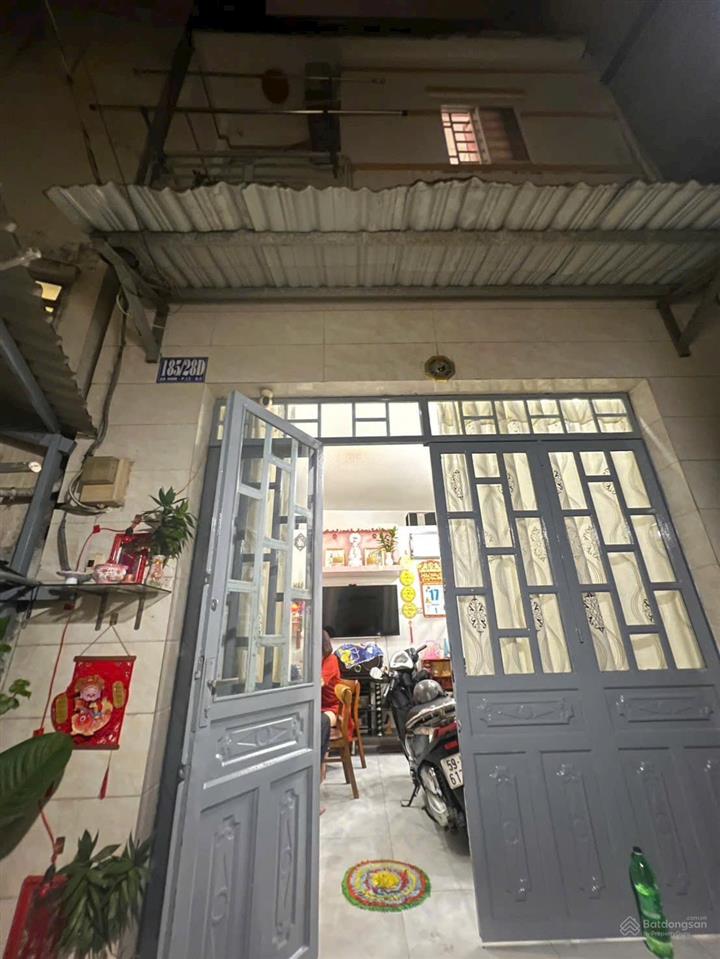 Bán nhà hẻm 185 bà hom p13 q6 (thông ra phố ẩm thực)