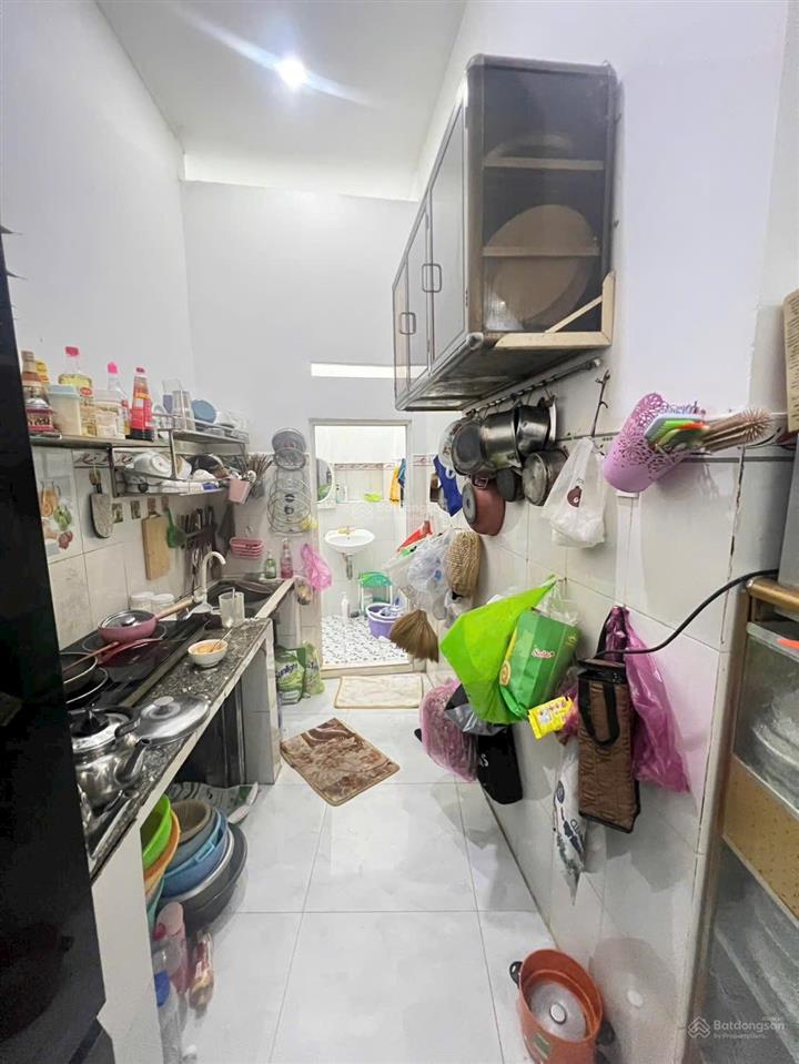 Bán nhà hẻm 185 bà hom p13 q6 (thông ra phố ẩm thực)