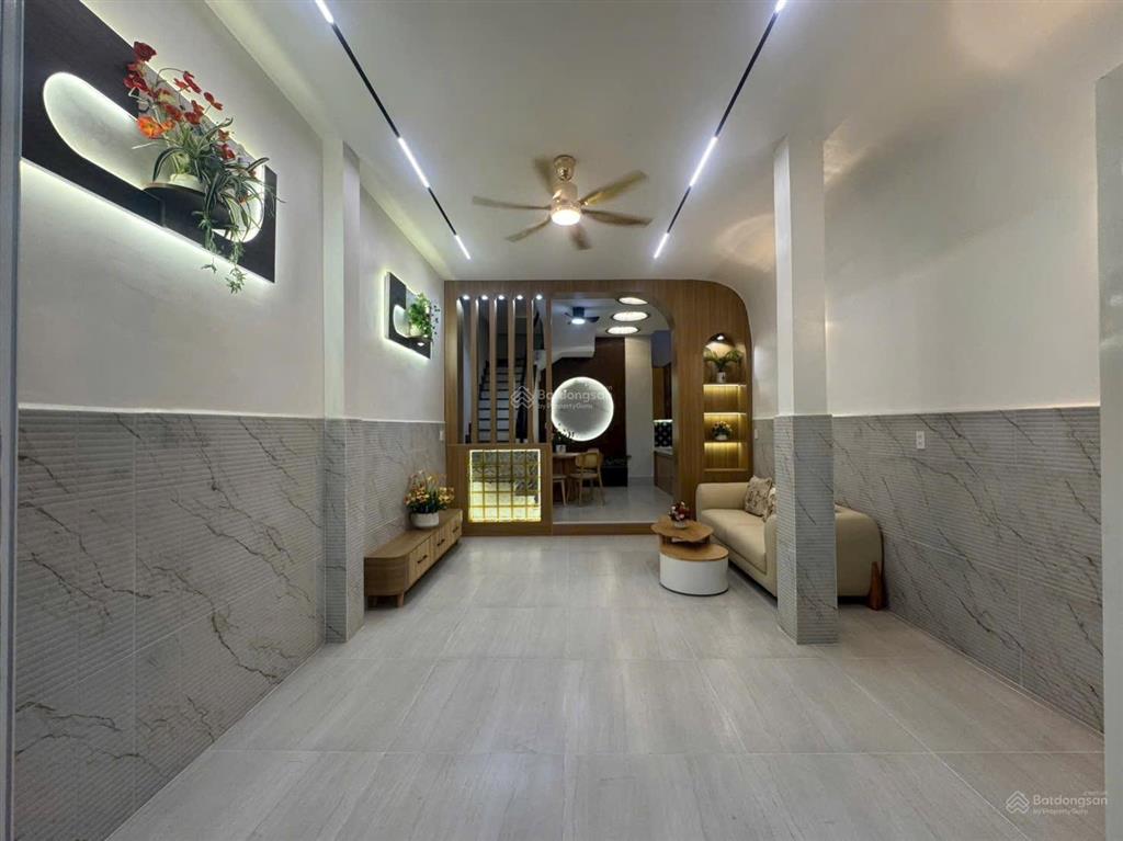 Bán nhà mới 100% hẻm xe hơi lãnh binh thăng q11