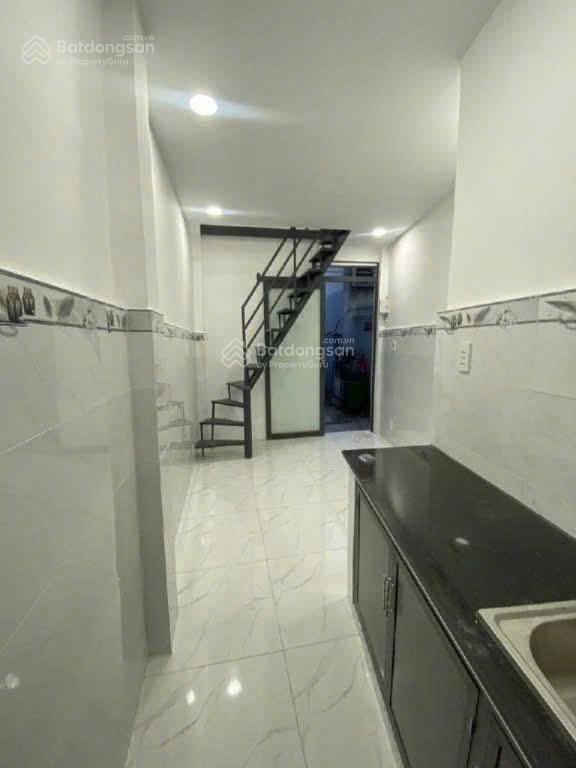 Bán nhà mới sổ hồng riêng đường hưng phú q8