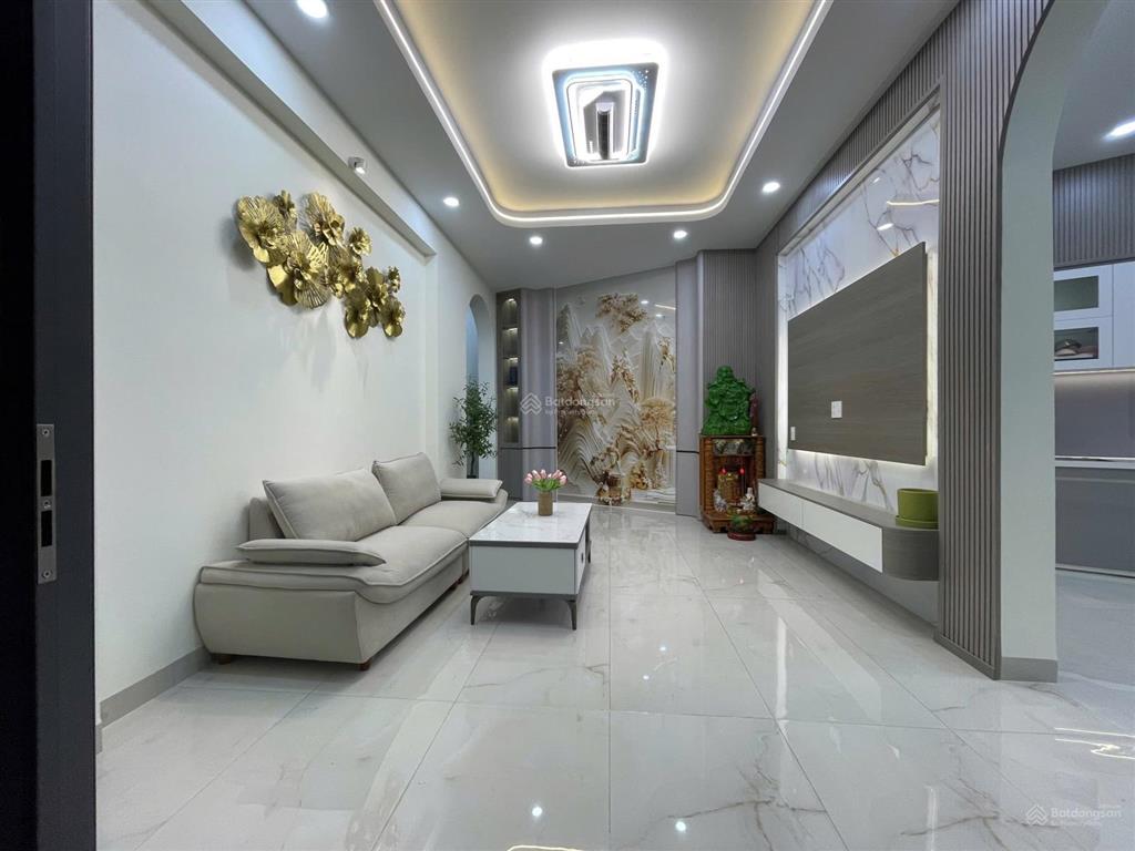 Nhà đường bình thành dt lớn ngang 14m x 10m cn 85,6m2 4 tấm, 5 pn  6 wc có gara xe hơi có giá tốt