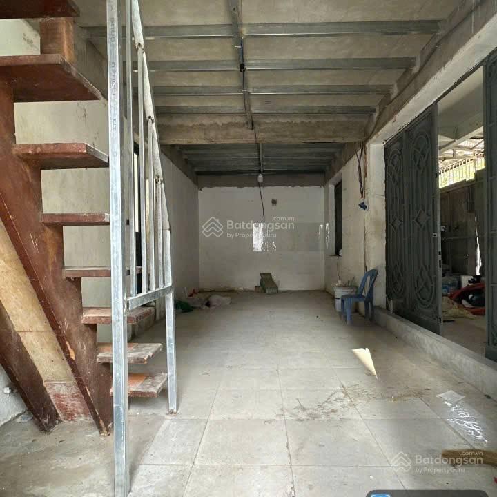 Nhà lô góc cực hiếm mã lò, 2 mặt tiền, 9.6x20m, giá tốt