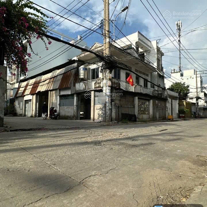 Nhà lô góc cực hiếm mã lò, 2 mặt tiền, 9.6x20m, giá tốt