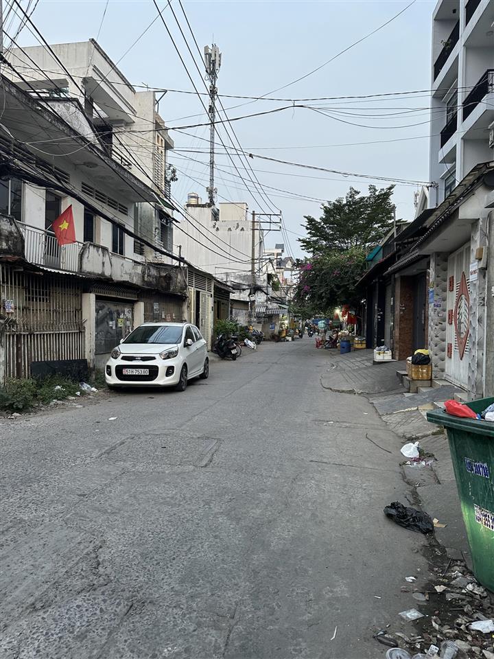 Nhà lô góc cực hiếm mã lò, 2 mặt tiền, 9.6x20m, giá tốt