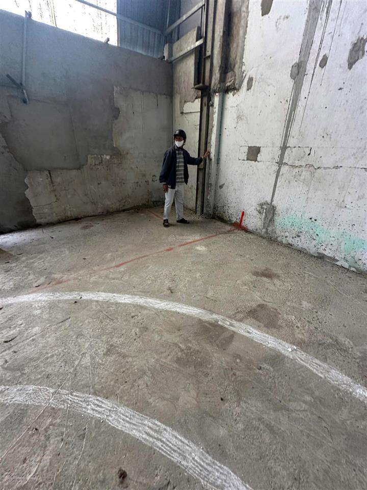 Nhà lô góc cực hiếm mã lò, 2 mặt tiền, 9.6x20m, giá tốt