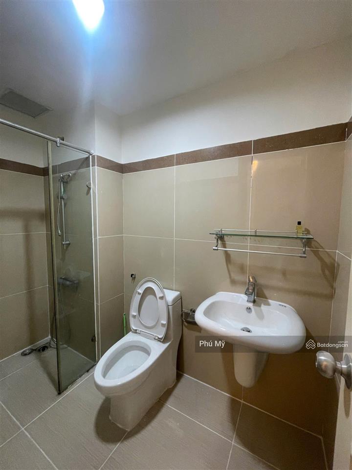 Bán căn hộ tại chung cư đức khải q7, dt 85m2, 2pn  3wc, full nội thất. giá 3,1 tỷ.  0926 879 ***