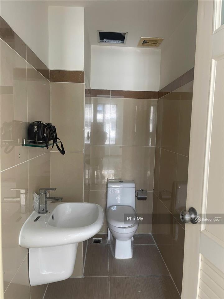 Bán căn hộ tại chung cư đức khải q7, dt 85m2, 2pn  3wc, full nội thất. giá 3,1 tỷ.  0926 879 ***
