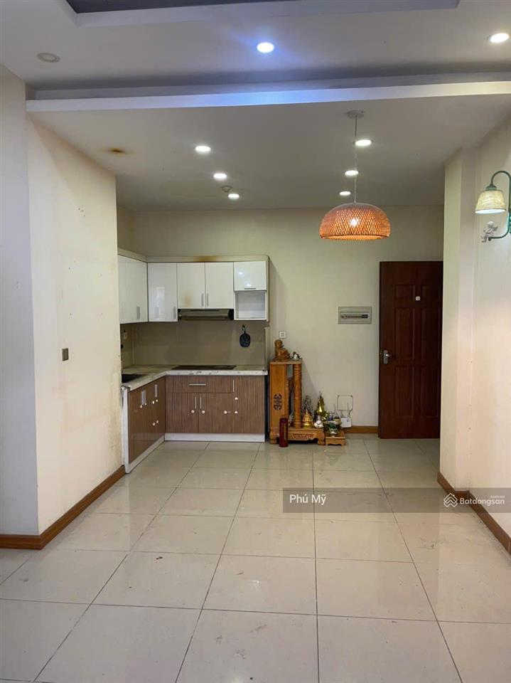 Căn hộ 97m2  3pn  2wc c/c era town quận 7 cho thuê chỉ 10tr/tháng.  0926 879 ***