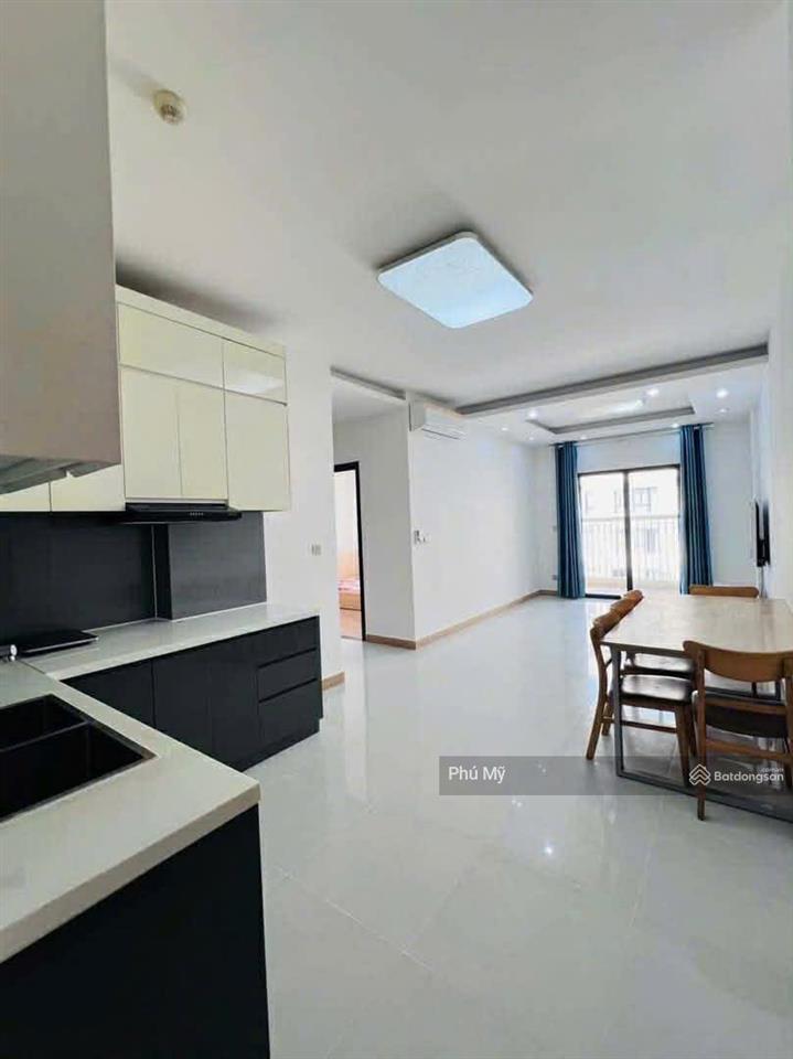 Bán ch era town block a1 cao cấp. 85m2 2 phòng ngủ 2 nhà vệ sinh. giá 3,950 tỷ.