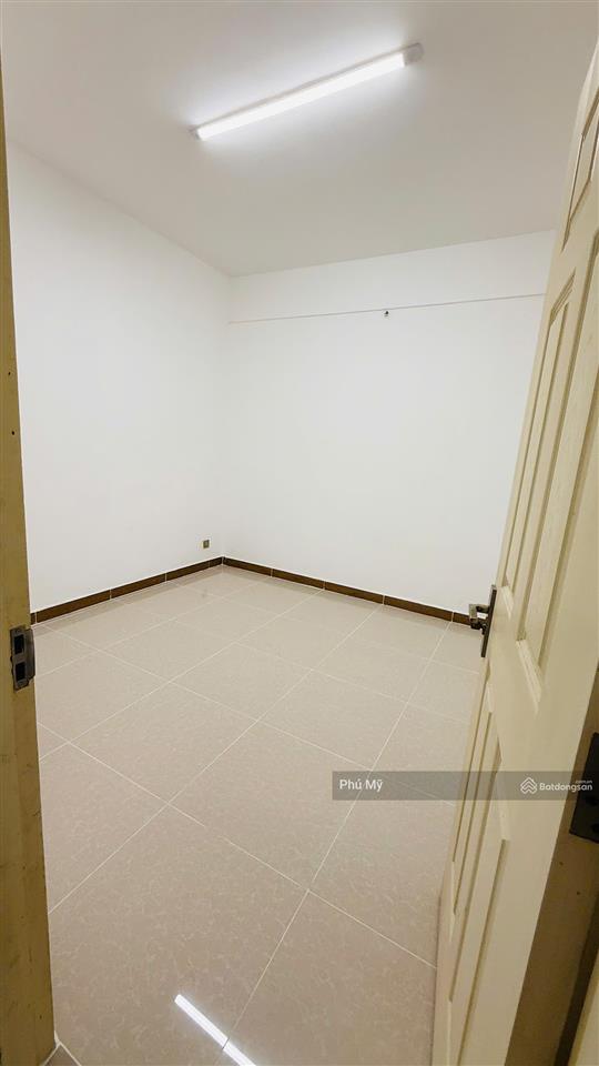 Cho thuê 97m², 3pn, 2wc, nội thất cơ bản 10 triệu.  0926 879 ***