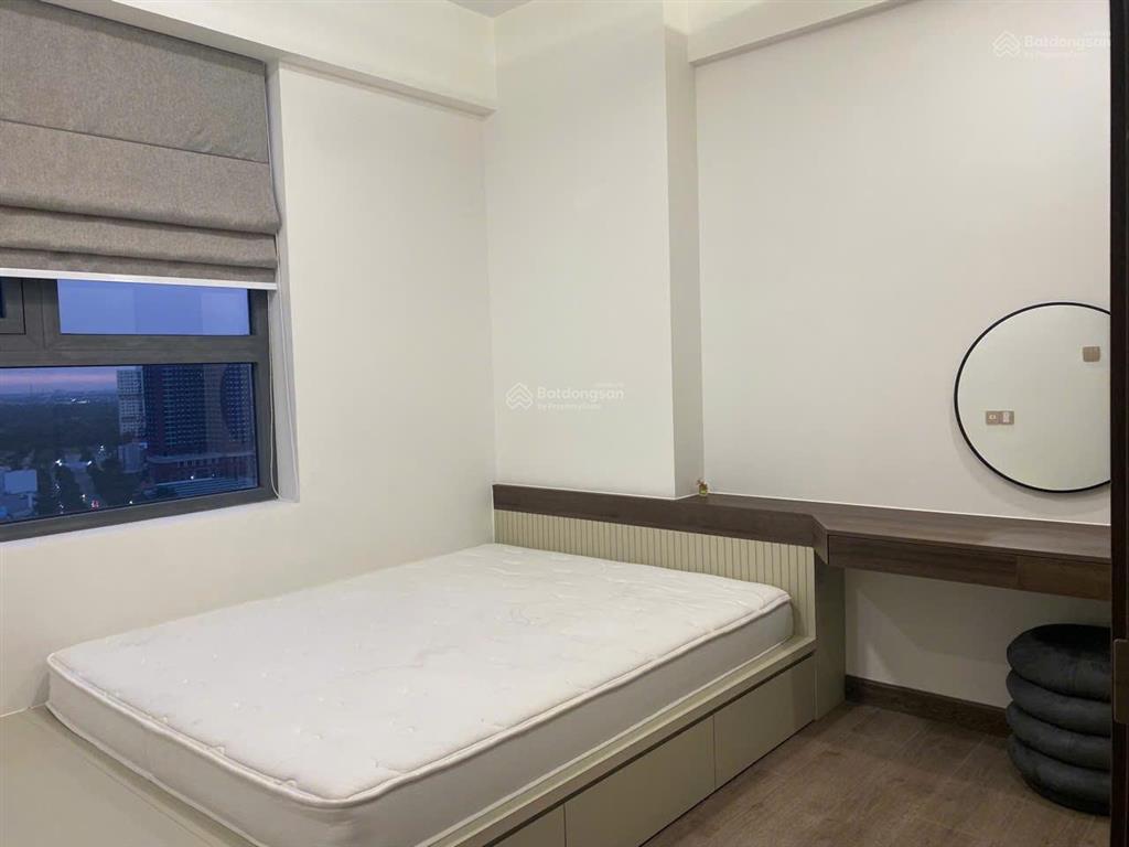 Cho thuê tại q7 boulevard, 70m2, 2pn, 2wc, 12 triệu.  0926 879 ***
