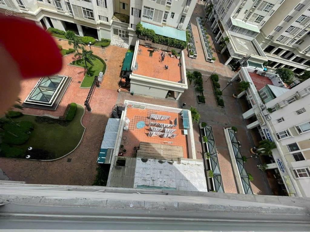 Bán cc sky garden 3, 56m2, 2pn, 1wc full nội thất 4,5 tỷ.  0926 879 ***