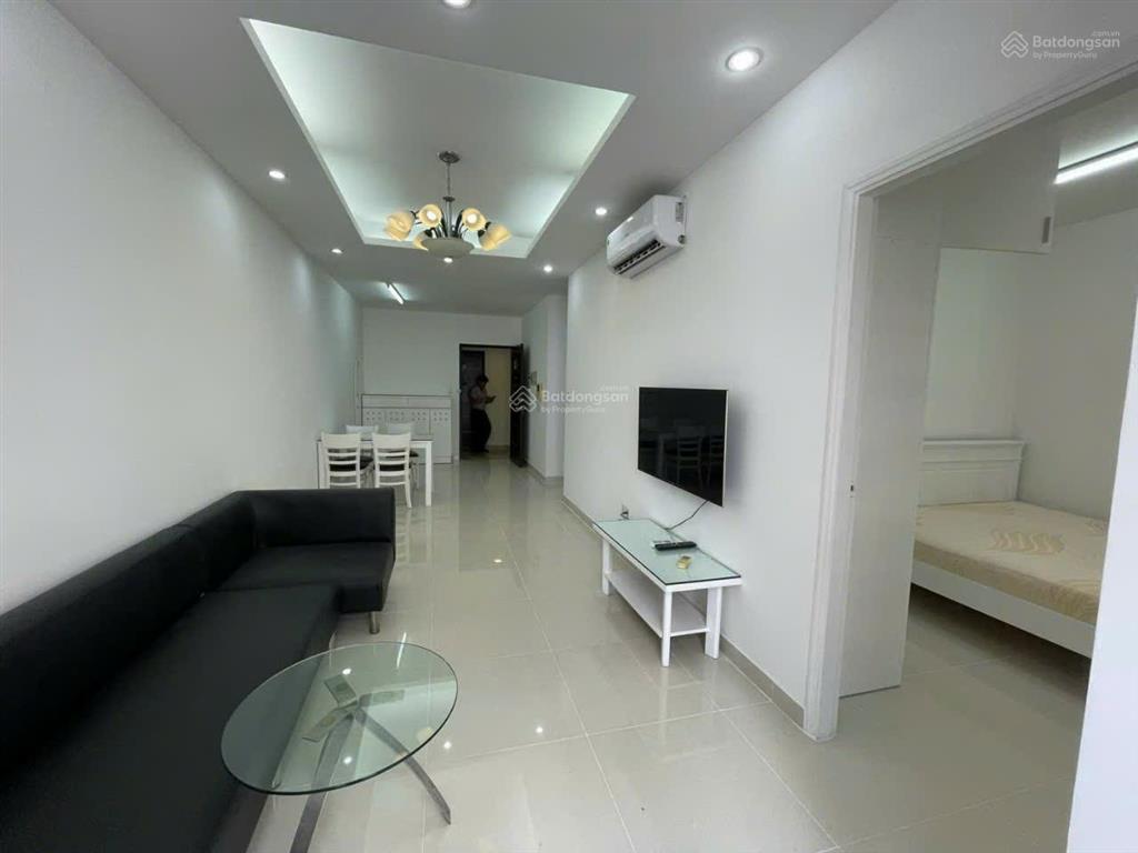 Bán cc sky garden 3, 56m2, 2pn, 1wc full nội thất 4,5 tỷ.  0926 879 ***