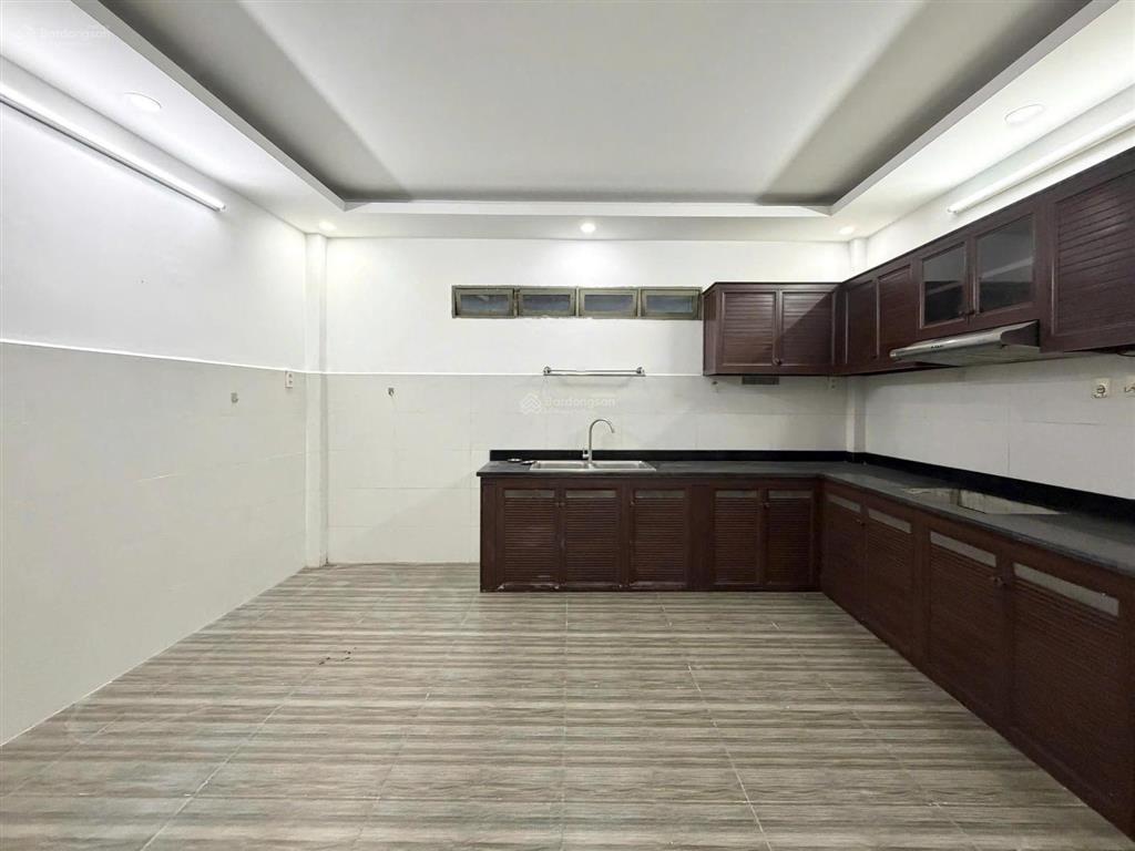 Bán nhà 479 nguyễn kiệm, 4,7x17m 90m2 sàn 3 tầng 3pn chỉ 16,5 tỷ