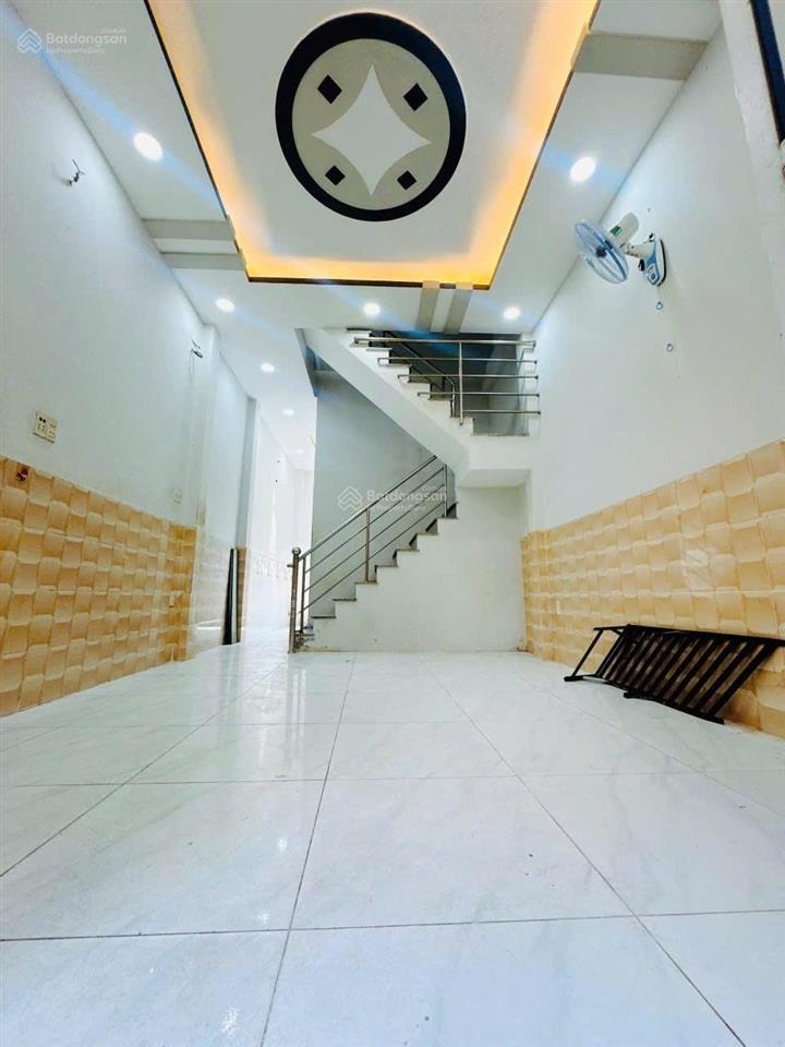 Bán nhà mễ cốc giá rẻ, 4 x 9m 2 tầng 2pn giá tốt chỉ với 2 tỷ nhỉnh sở hữu ngay