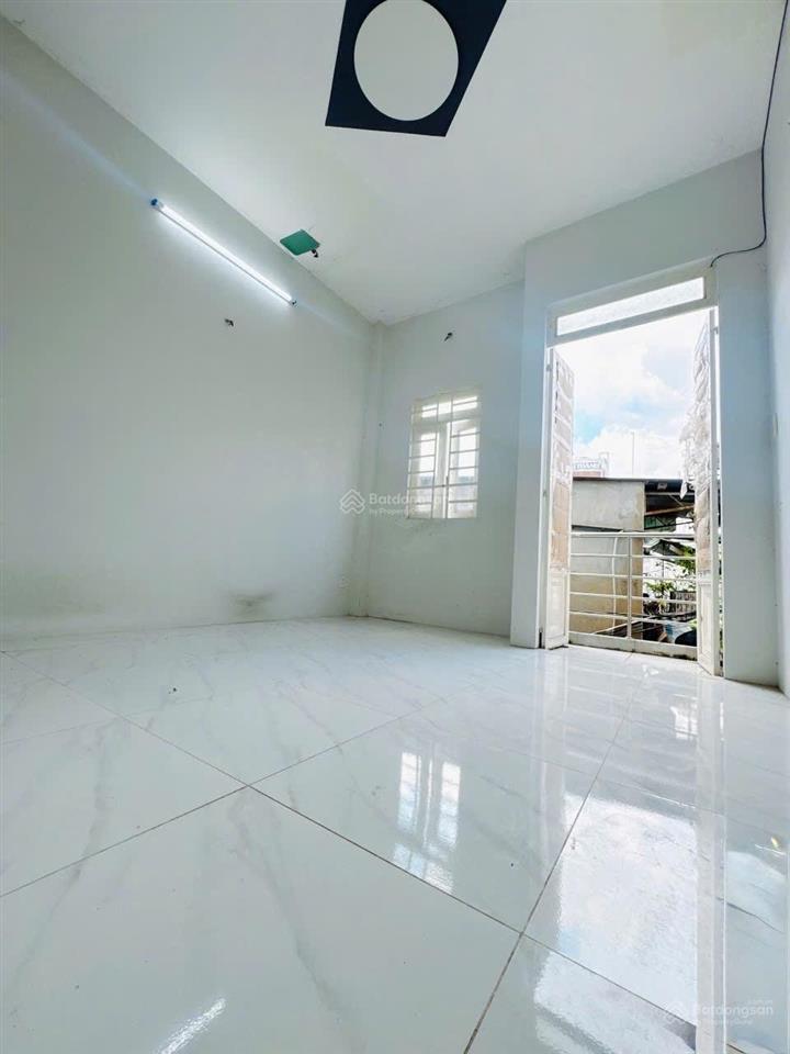 Bán nhà mễ cốc giá rẻ, 4 x 9m 2 tầng 2pn giá tốt chỉ với 2 tỷ nhỉnh sở hữu ngay