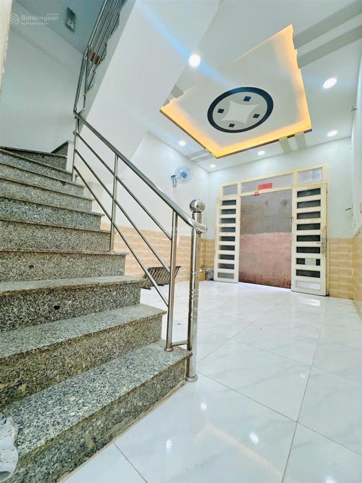 Bán nhà mễ cốc giá rẻ, 4 x 9m 2 tầng 2pn giá tốt chỉ với 2 tỷ nhỉnh sở hữu ngay