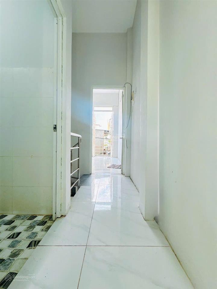Bán nhà mễ cốc giá rẻ, 4 x 9m 2 tầng 2pn giá tốt chỉ với 2 tỷ nhỉnh sở hữu ngay