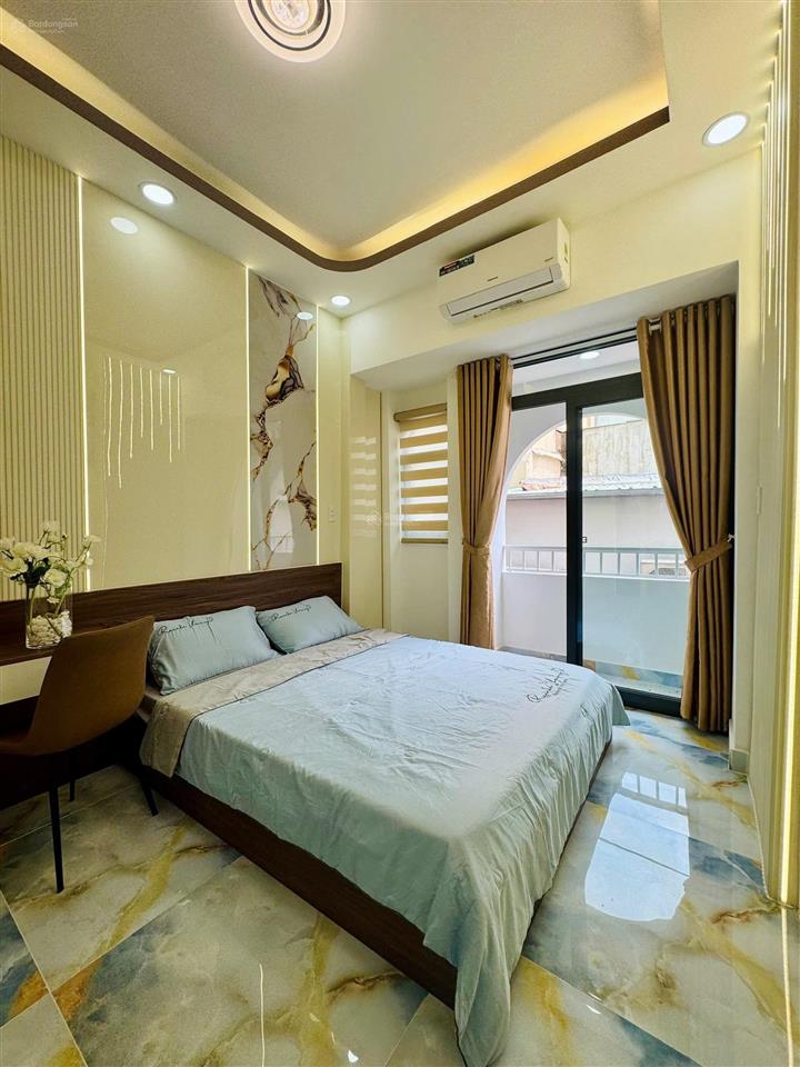 Bán nhà mới full nội thất, 30m2, 2 phòng ngủ chỉ đưa trước 3 tỷ nhận nhà