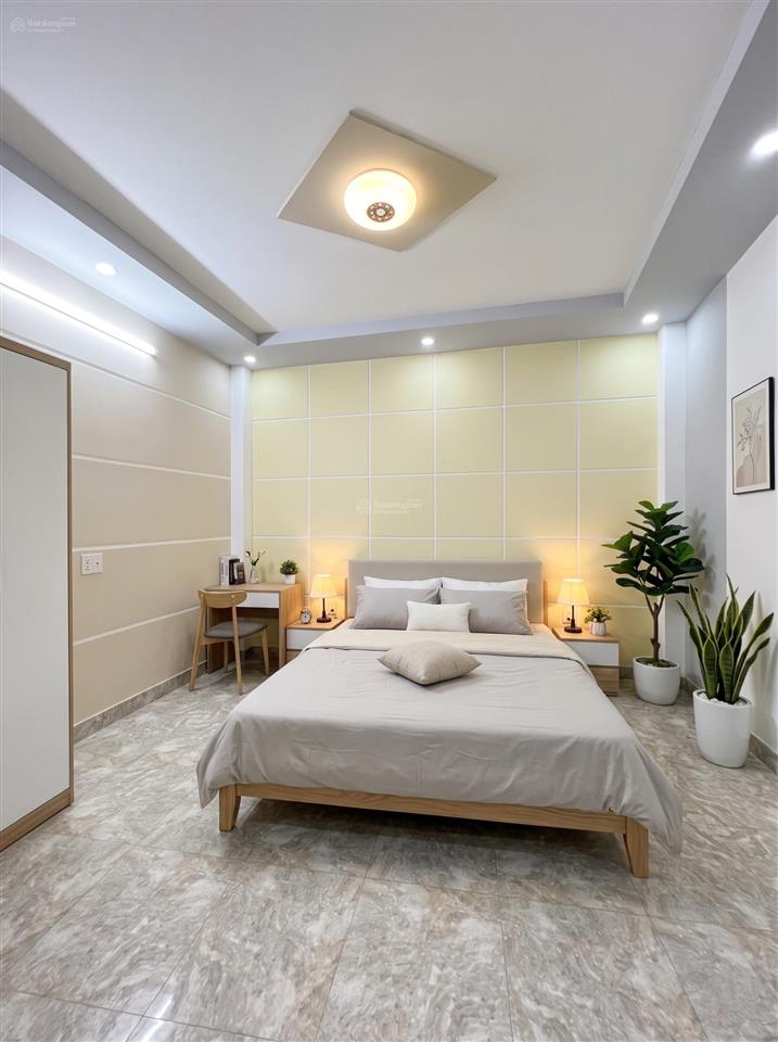Nhà hot âu dương lân quận 8, dt 4,1 x 12 vuông vức, 4 tầng 4pn giá 7,4 tỷ
